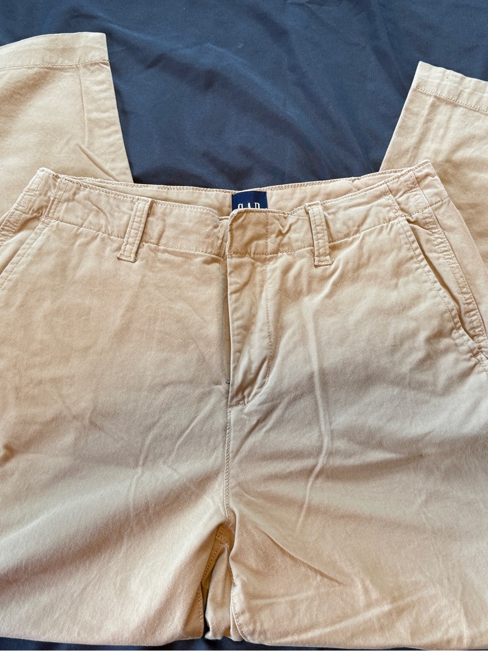 GAP Women’s Khaki Pants size 8